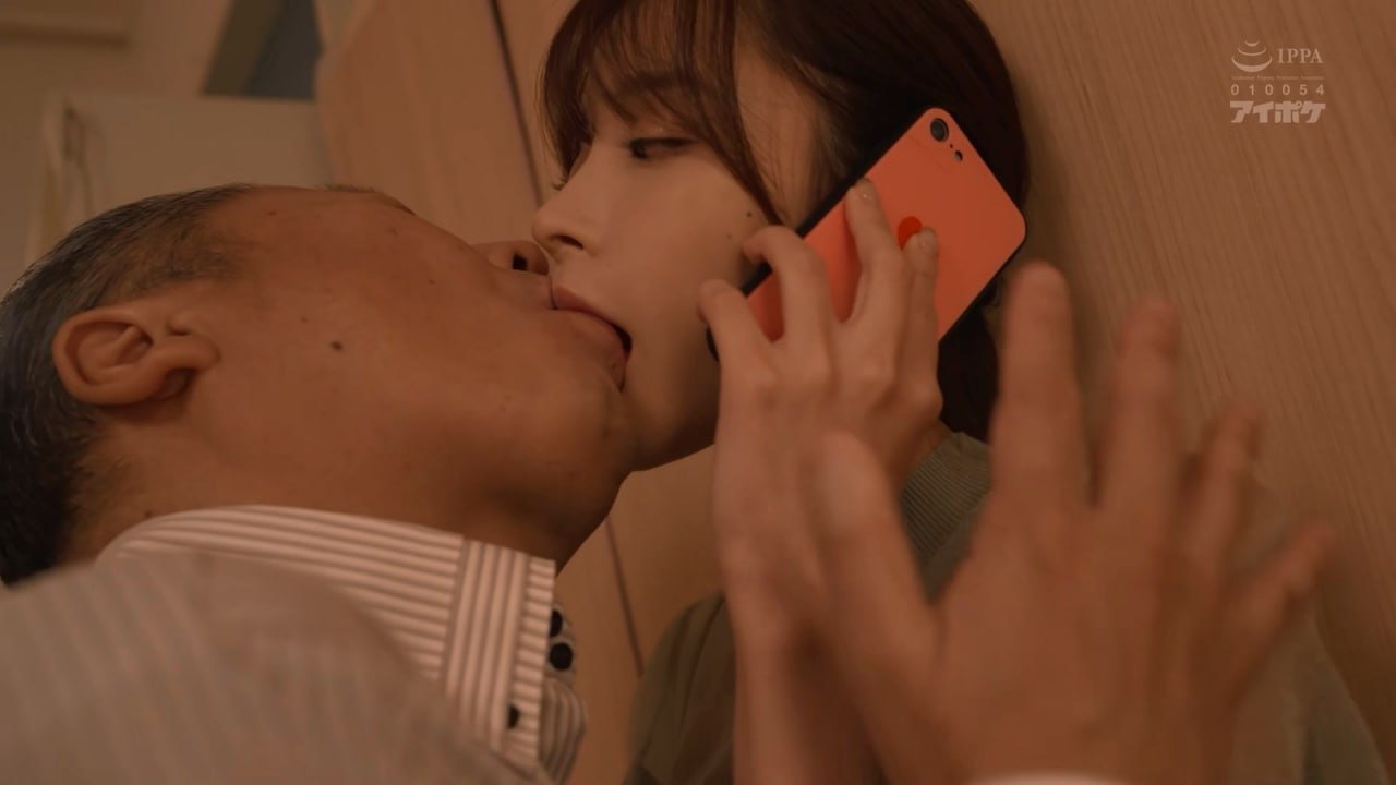 NACR-676 夫とのセックスに不満がある私は、夫の兄、そして弟とも関係を持ってしまった…。